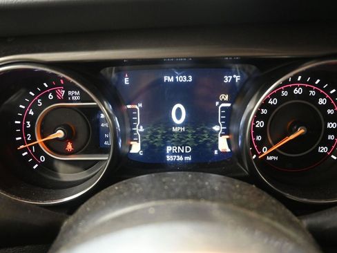 Used 2020 Jeep Wrangler Unlimited Sahara w/ Uconnect 4C Nav & Sound Group image 31