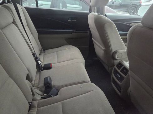 Used 2016 Honda Pilot EX image 5