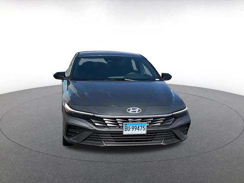Used 2026 Hyundai Elantra Sport FWD image 4