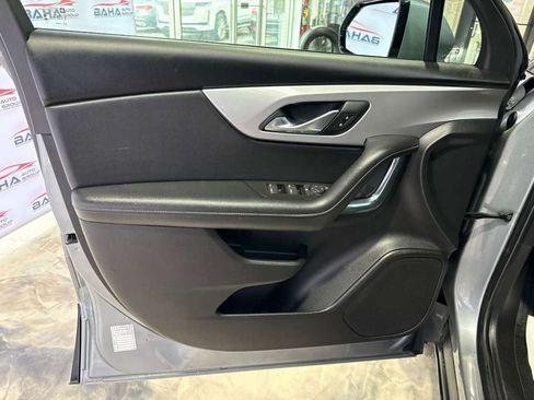 Used 2025 Chevrolet Blazer LT AWD/4WD image 36