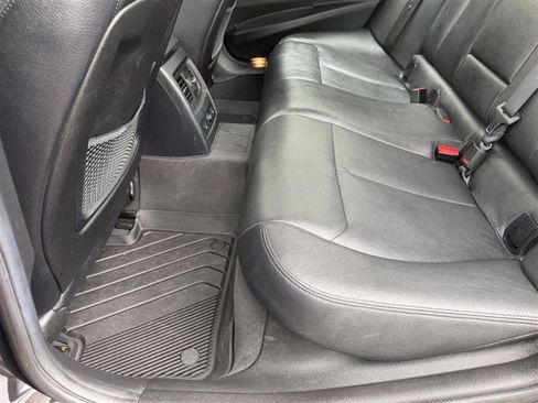 Used 2015 BMW 335i xDrive Sedan AWD/4WD image 38