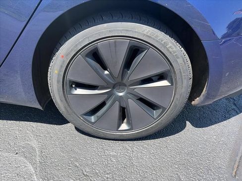 Used 2024 Tesla Model 3 Long Range AWD/4WD image 33