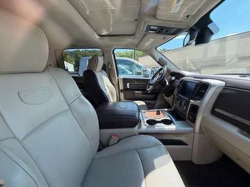 Used 2018 RAM 2500 Longhorn w/ Longhorn Southfork Package AWD/4WD image 4