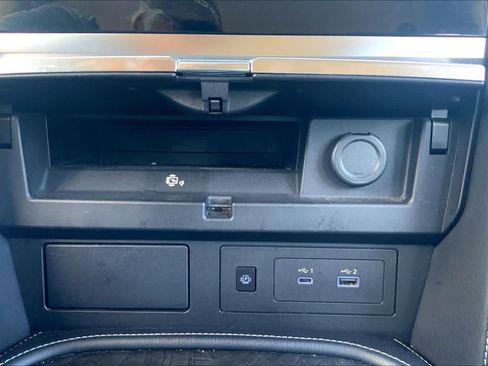 Used 2024 INFINITI QX80 Luxe image 34