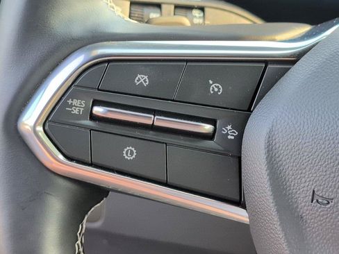 Used 2025 Chevrolet Traverse LT w/ Sun and Wheel Package FWD image 31