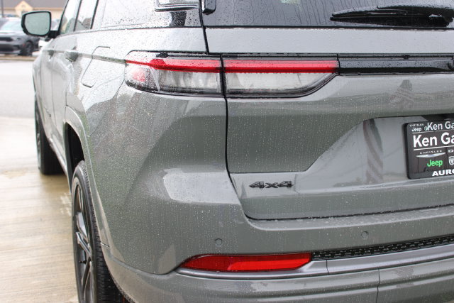 New 2027 Jeep Grand Cherokee Limited AWD/4WD image 37