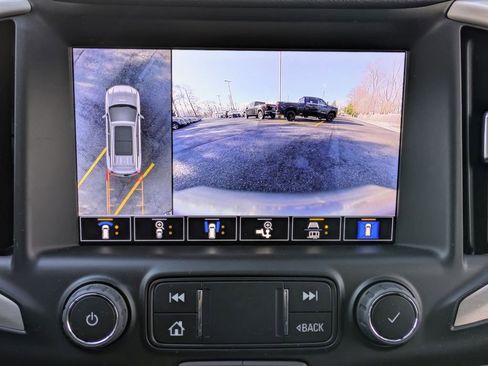 Certified 2022 GMC Terrain Denali w/ Denali Premium Package AWD/4WD image 21