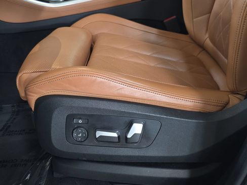 Used 2024 BMW X5 xDrive40i w/ M Sport Package AWD/4WD image 28