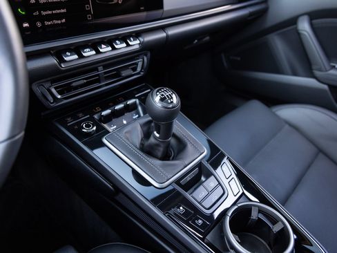 Certified 2024 Porsche 911 Carrera T RWD image 18