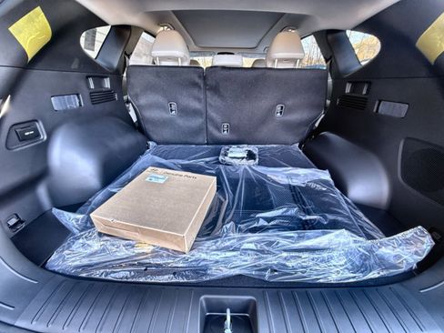 New 2026 Hyundai Tucson Limited image 25