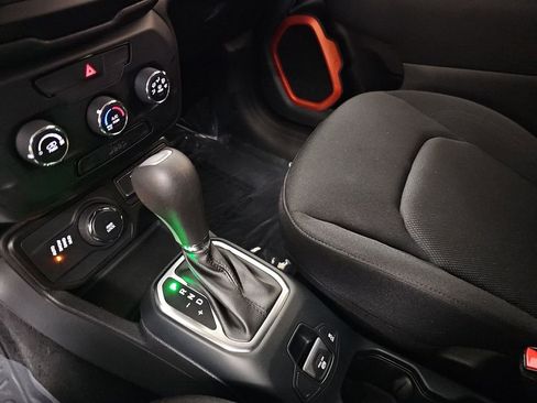 Used 2020 Jeep Renegade Sport AWD/4WD image 26