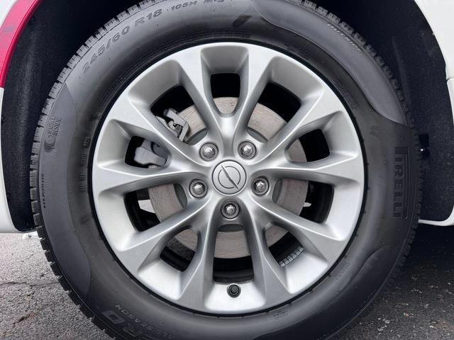 New 2025 Chrysler Pacifica Select AWD/4WD image 35