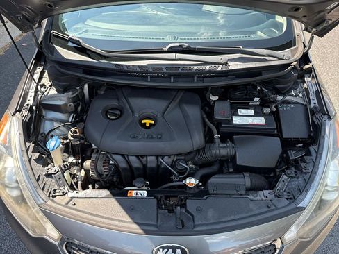 Used 2015 Kia Forte EX image 42