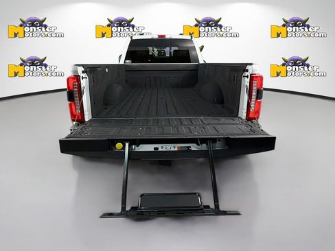 Used 2025 Ford F450 Lariat w/ Lariat Ultimate Package AWD/4WD image 27