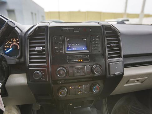 Used 2016 Ford F150 XL w/ Equipment Group 101A Mid image 8