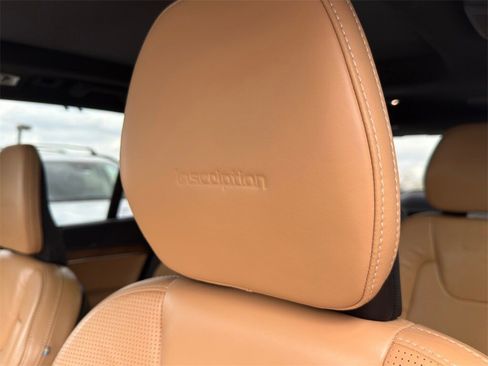 Used 2019 Volvo XC90 T8 Inscription w/ Luxury Package image 17