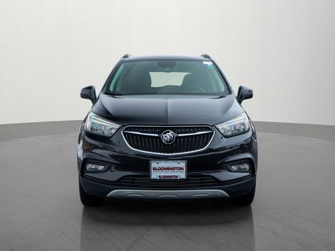 Used 2020 Buick Encore Sport Touring image 2