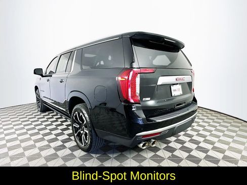 Used 2022 GMC Yukon XL Denali AWD/4WD image 7