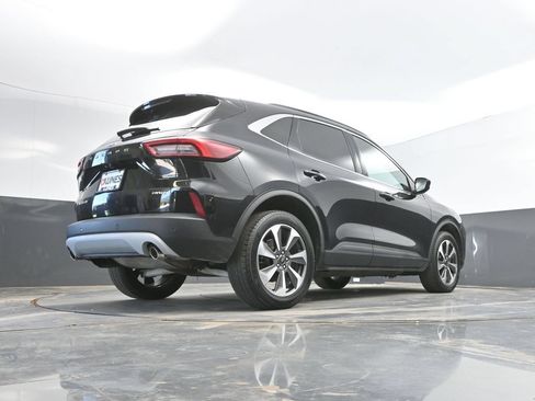 Used 2024 Ford Escape Platinum AWD/4WD image 39