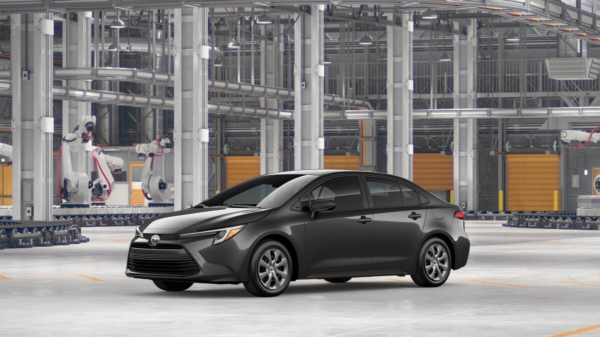 New 2027 Toyota Corolla LE FWD image 2