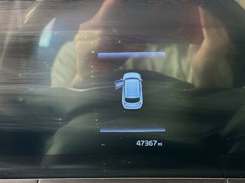 Used 2023 Kia Telluride S image 12