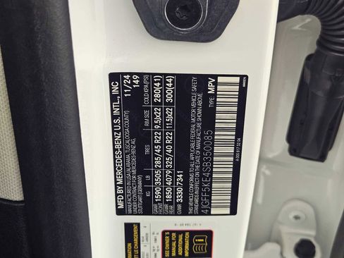 New 2025 Mercedes-Benz GLS 450 4MATIC image 42