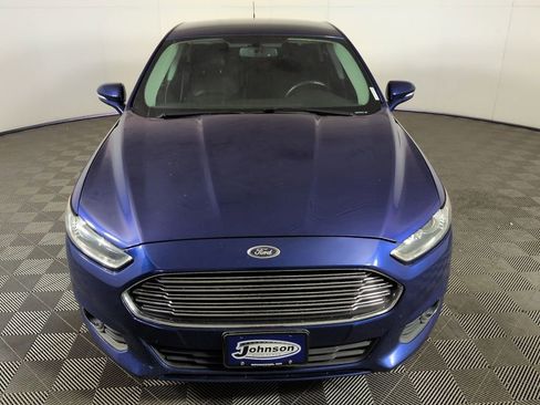 Used 2015 Ford Fusion SE w/ Equipment Group 202A image 2