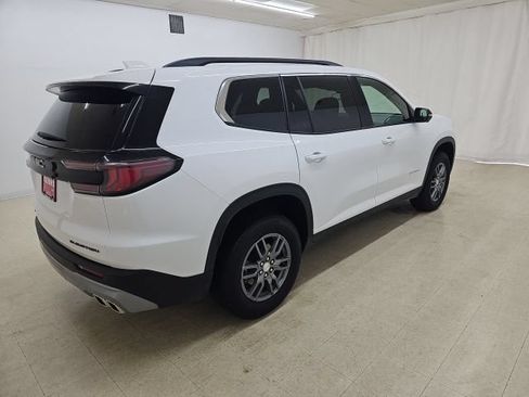 Used 2025 GMC Acadia Elevation FWD image 4