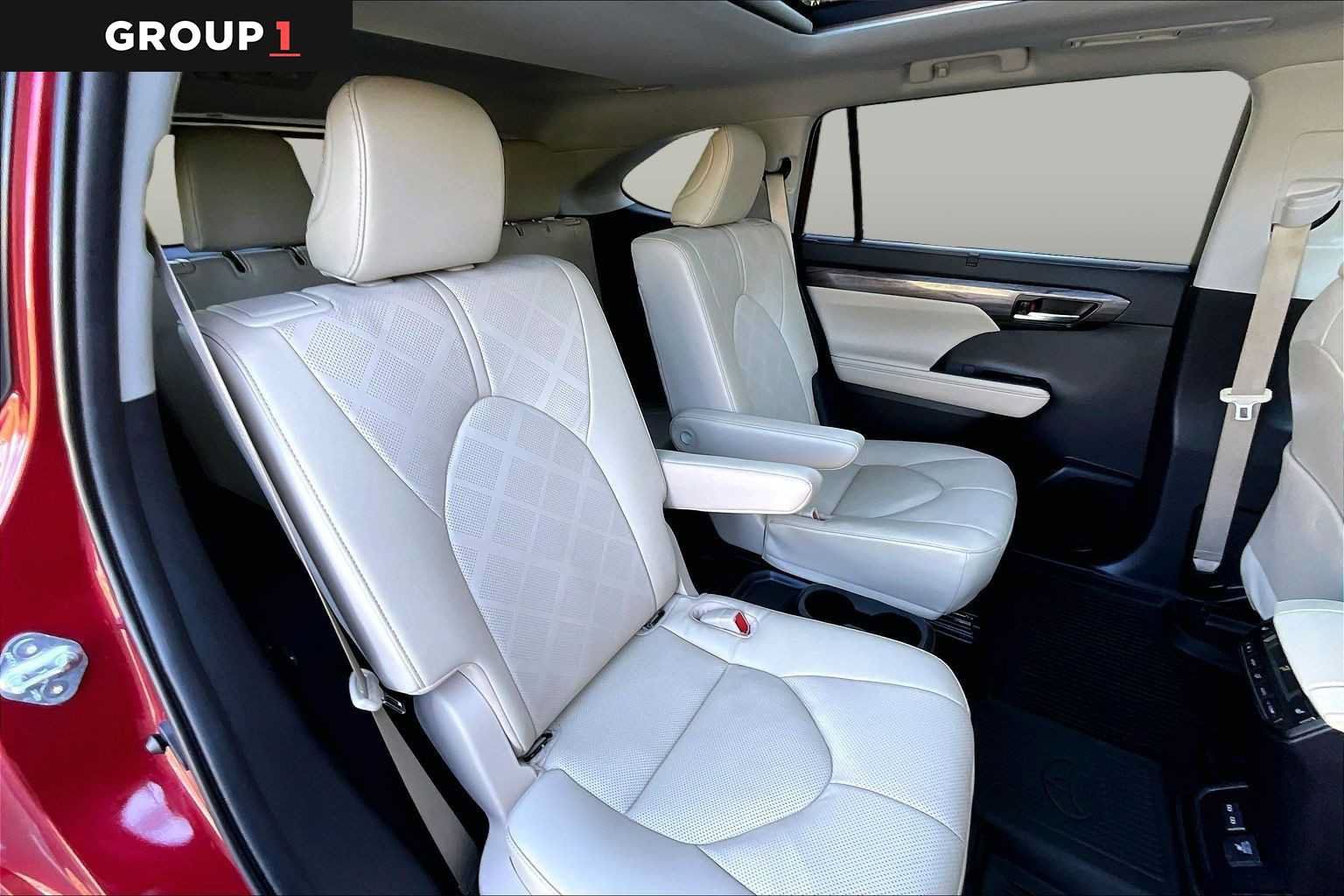 Used 2023 Toyota Highlander Platinum AWD/4WD image 20