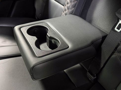 Used 2023 GMC Canyon Denali image 21