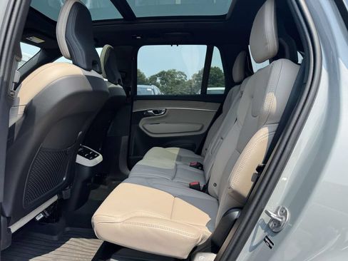 Certified 2026 Volvo XC90 B6 Ultra w/ Protection Package AWD/4WD image 13