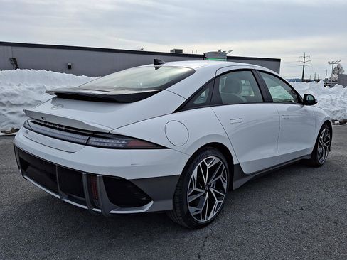 New 2025 Hyundai Ioniq 6 SEL image 3