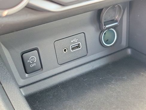 Certified 2025 Nissan Sentra S FWD image 26