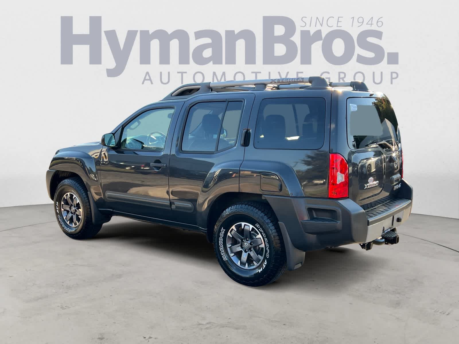 Used 2015 Nissan Xterra PRO-4X w/ Pro-4x Leather Package AWD/4WD image 6