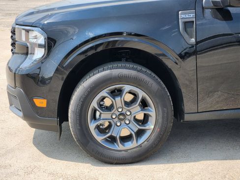 New 2026 Ford Maverick XLT w/ XLT Luxury Package FWD image 9