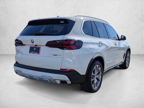 Used 2026 BMW X5 sDrive40i RWD image 2