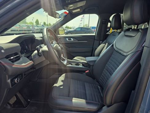 Certified 2025 Ford Explorer ST-Line AWD/4WD image 13
