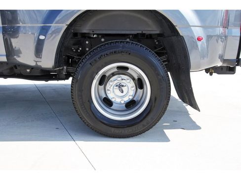 Certified 2024 Ford F350 Lariat AWD/4WD image 32