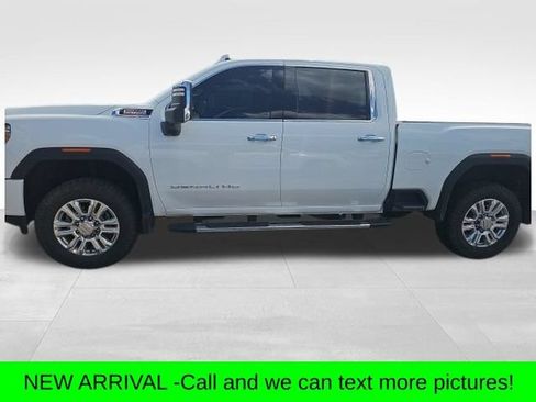 Used 2022 GMC Sierra 2500 Denali AWD/4WD image 1