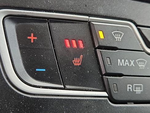 Used 2017 Ford Fusion Energi SE image 26