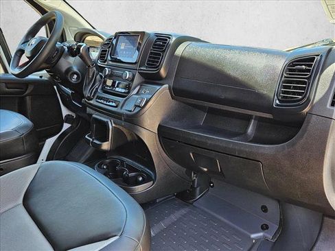 Used 2024 RAM ProMaster 2500 w/ Convenience Group FWD image 20