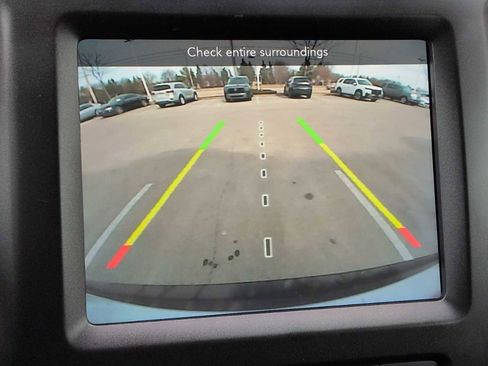 Used 2021 Jeep Cherokee Trailhawk w/ Trailer Tow Group AWD/4WD image 27