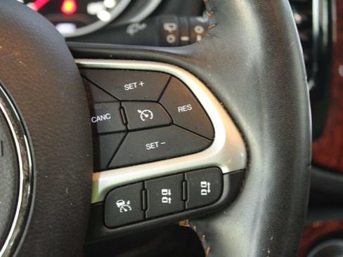 Used 2021 Jeep Compass Limited AWD/4WD image 17