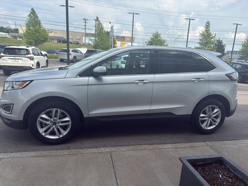 Used 2017 Ford Edge SEL FWD image 6