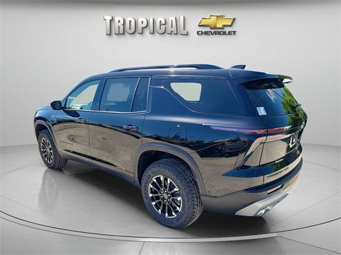 New 2026 Chevrolet Traverse Z71 w/ Enhanced Driving Package image 3