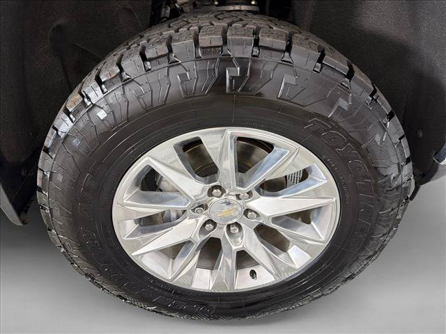 Used 2019 Chevrolet Silverado 1500 LTZ w/ LTZ Convenience Package AWD/4WD image 12