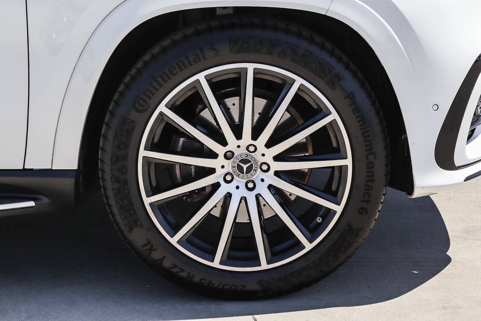 Used 2024 Mercedes-Benz GLS 450 4MATIC image 9