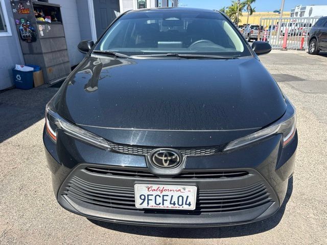 Used 2023 Toyota Corolla LE w/ Carpet Mat Package (TMS) FWD image 2