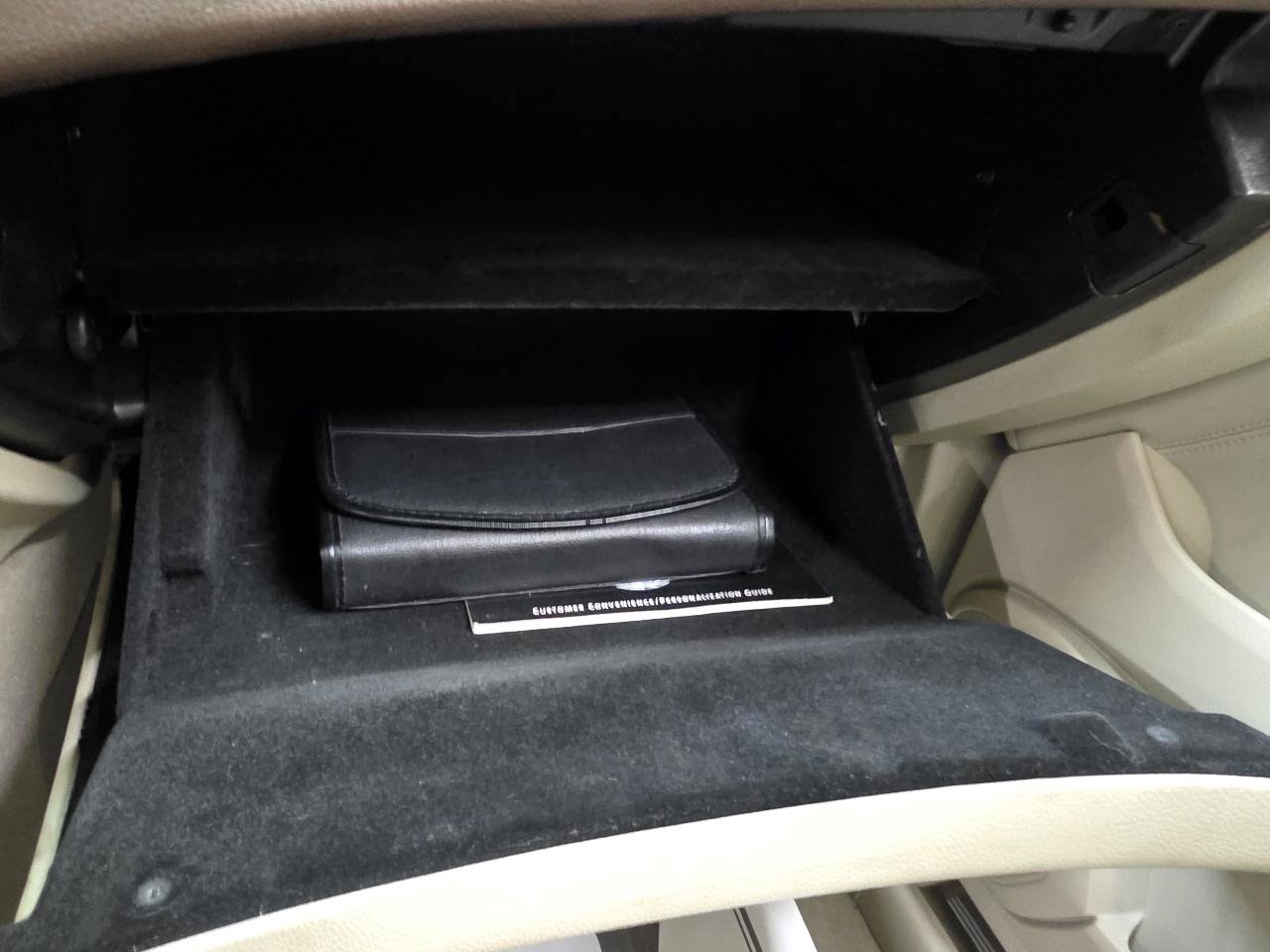 Used 2011 Cadillac SRX Luxury FWD image 37