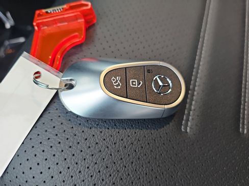 New 2026 Mercedes-Benz GLC 300 GLC 300 image 36